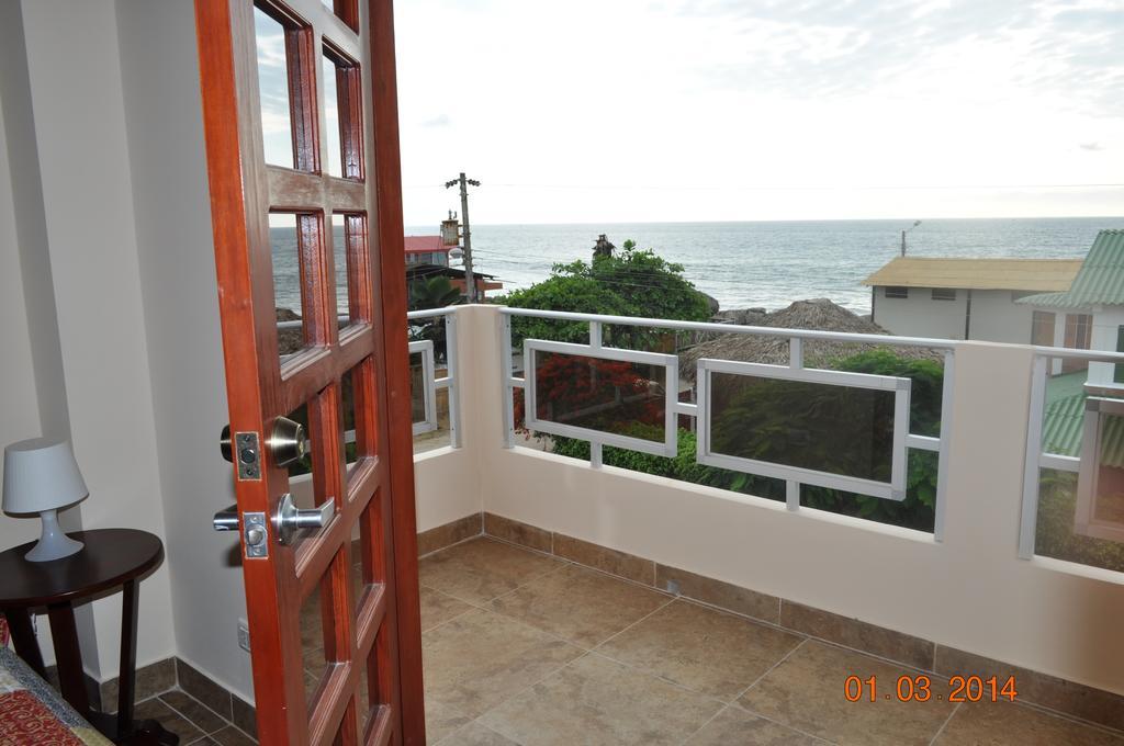 Puerta Sol Inn Manglaralto 外观 照片