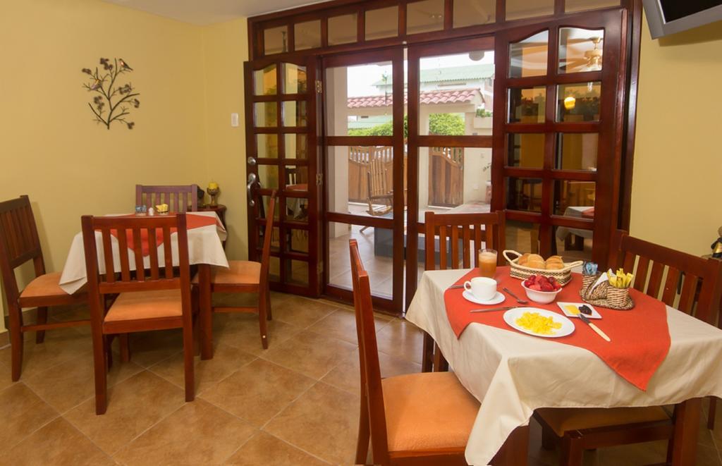 Puerta Sol Inn Manglaralto 外观 照片