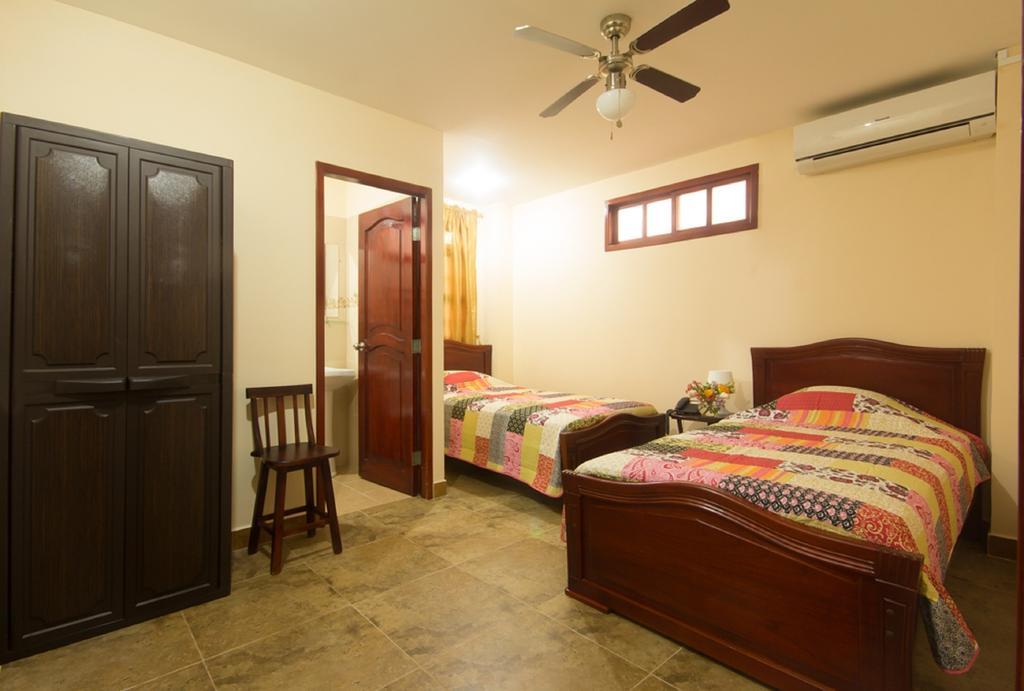 Puerta Sol Inn Manglaralto 客房 照片